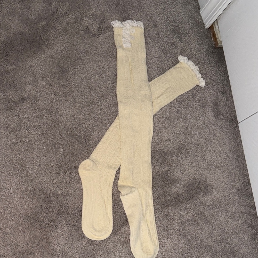 Grace & Lace Butter High Socks